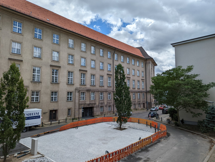 Das Pixel 6 Pro zeigt unter starker Vergr&ouml;&szlig;erung eine etwas bessere Sch&auml;rfe, der Bildeindruck ist ansonsten aber sehr &auml;hnlich. (Bild: Tobias K&ouml;ltzsch/Golem.de)